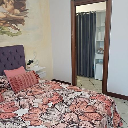 Maryhouse - Ingresso Indipendente Hotell Venegono Superiore Eksteriør bilde