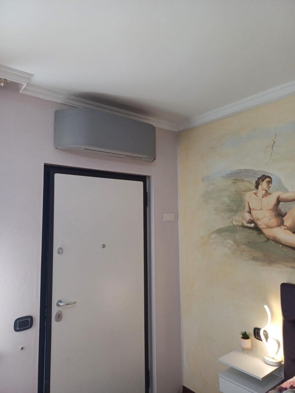 Maryhouse - Ingresso Indipendente Hotell Venegono Superiore Eksteriør bilde